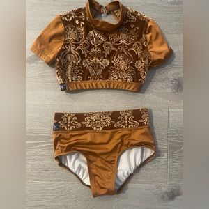 Kandi Kouture dance set in AXS fits like a child TXS